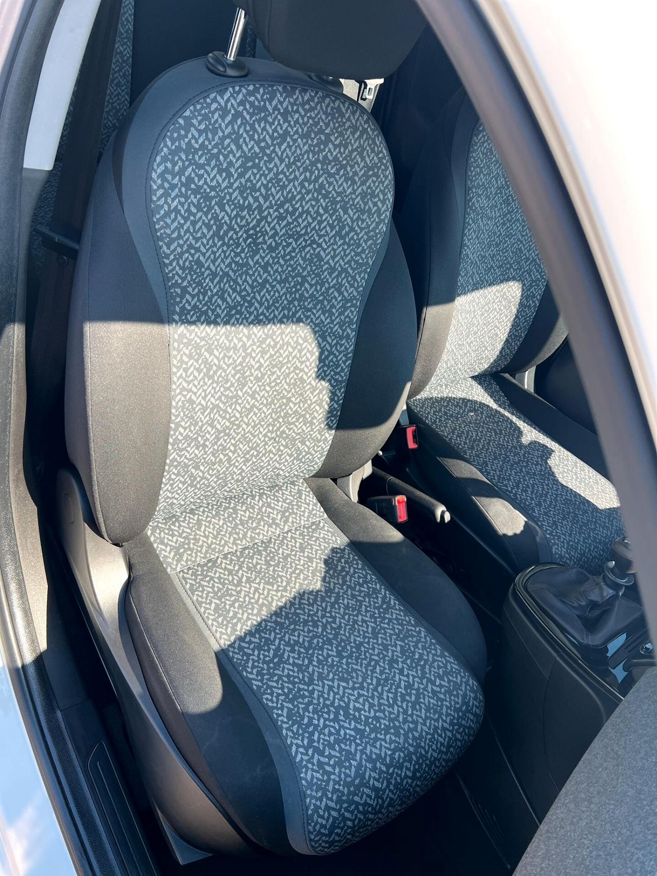 Lancia Ypsilon 1.0 FireFly 5 porte S&S Hybrid Ecochic