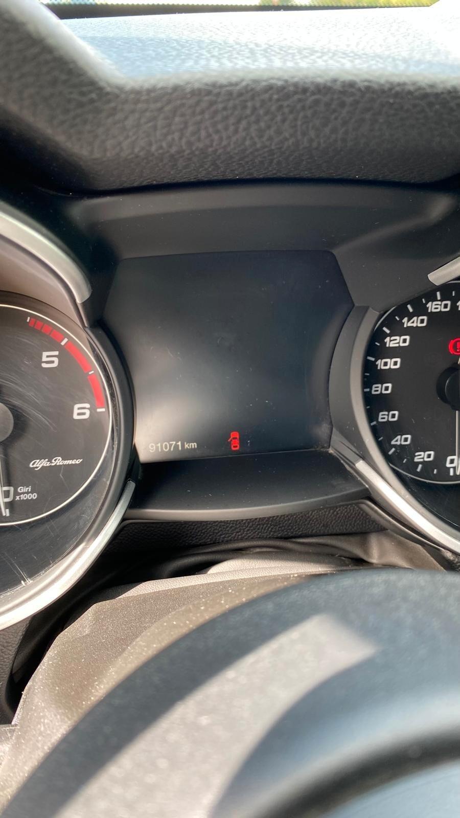 Alfa Romeo Stelvio 2.2 Turbodiesel 160 CV AT8 RWD Sport-Tech