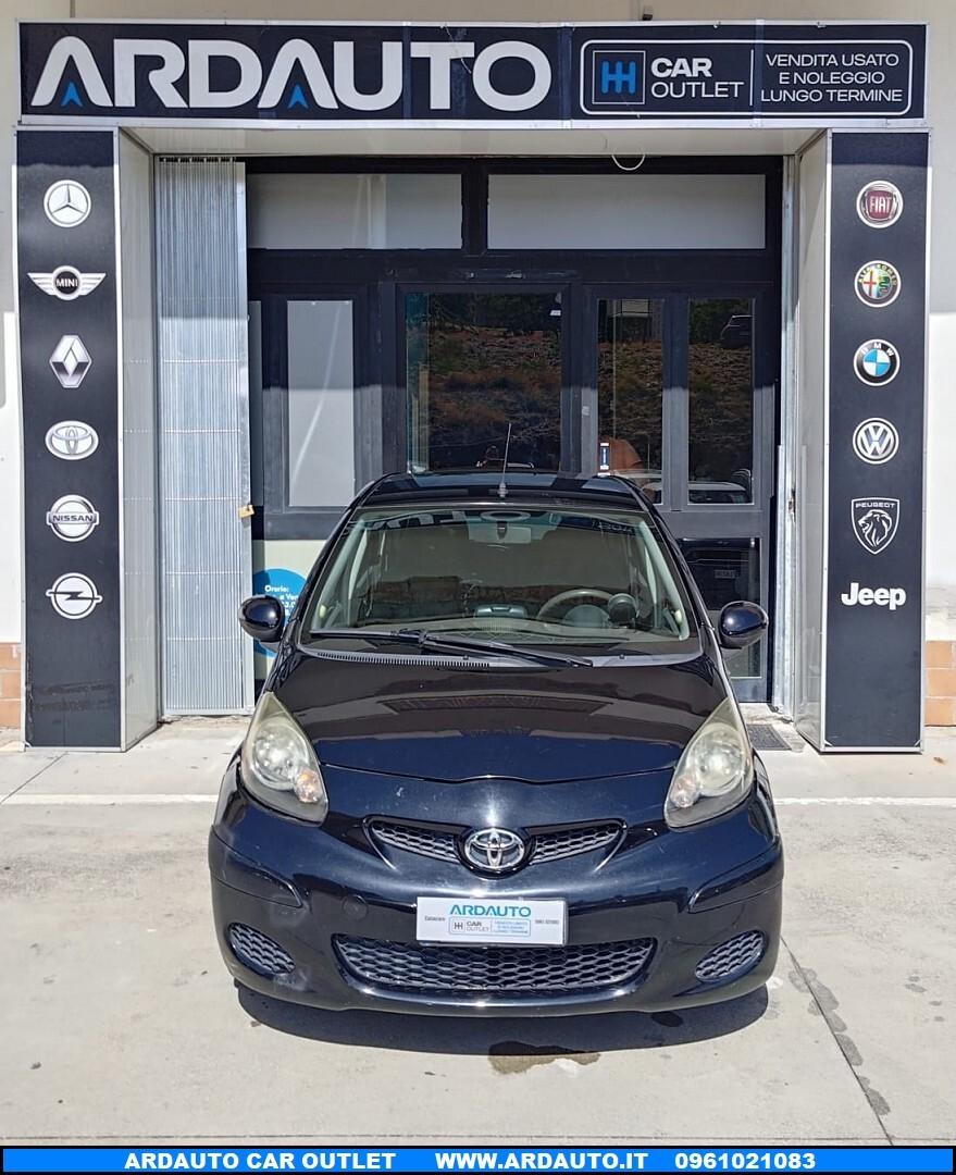 Toyota Aygo 1.0 automatica 5 porte 70 cv
