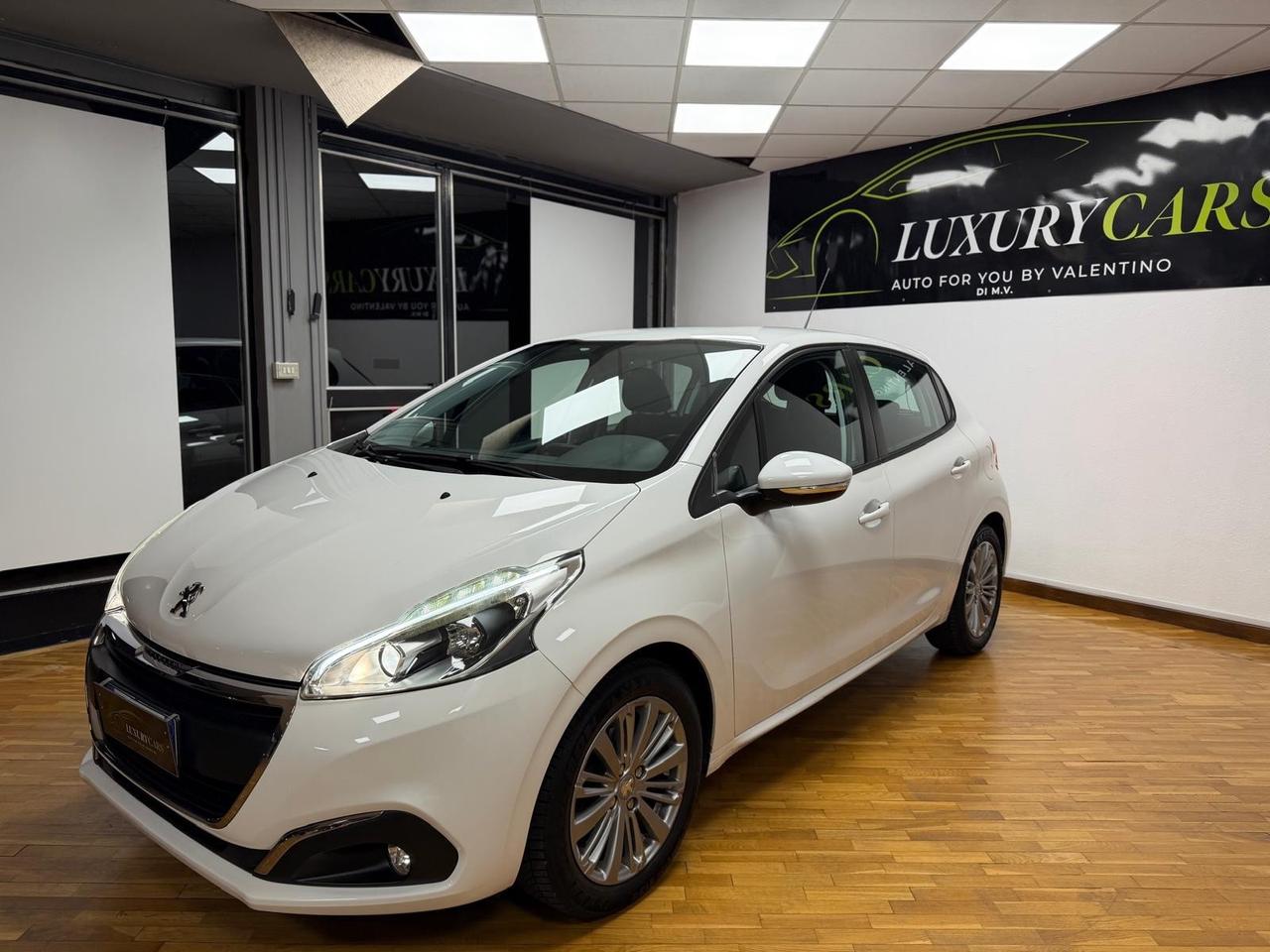 Peugeot 208 PureTech 82 5 porte Allure con soli 60000 km!!!