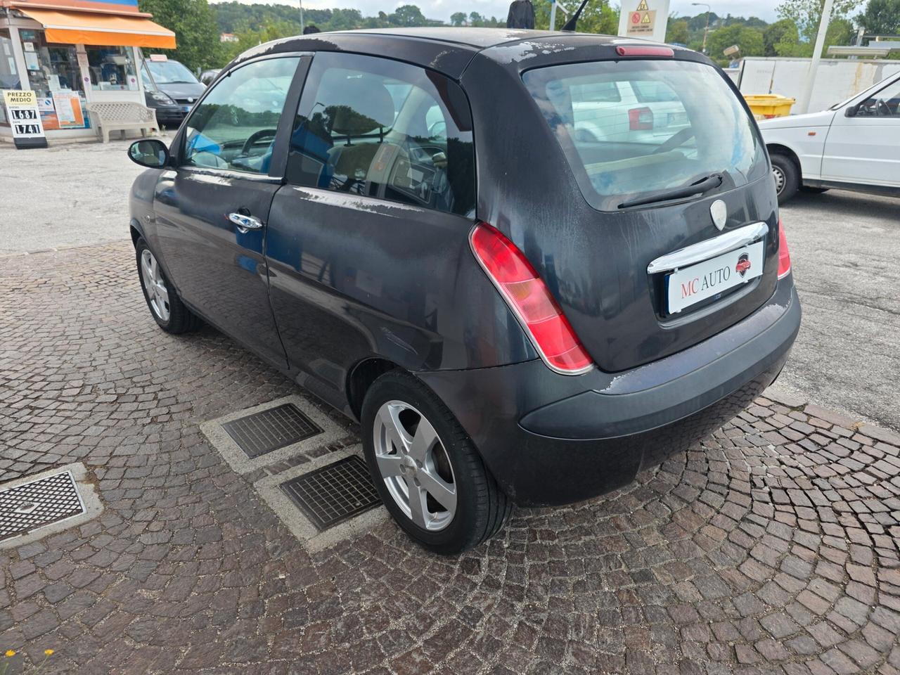 Lancia Ypsilon 1.3 Multijet 16V con 209.000km Neopatentati ok