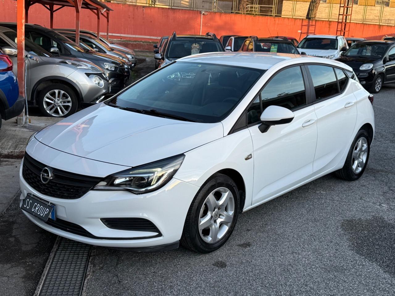 Astra 1.4 / 5 porte /Cosmo/unipro/rate/permute/