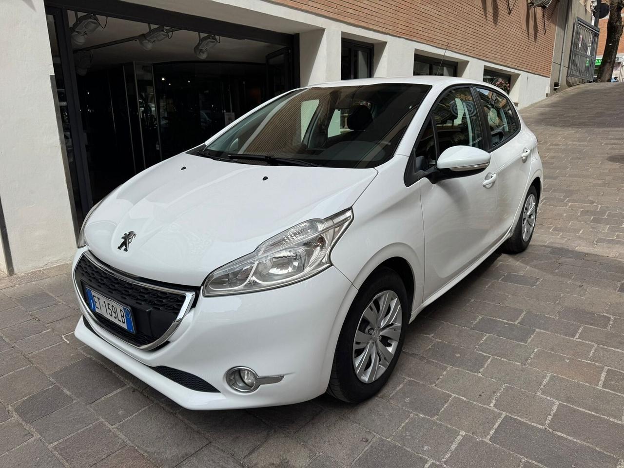 PEUGEOT 208 1.4 HDi 68CV 5p Active