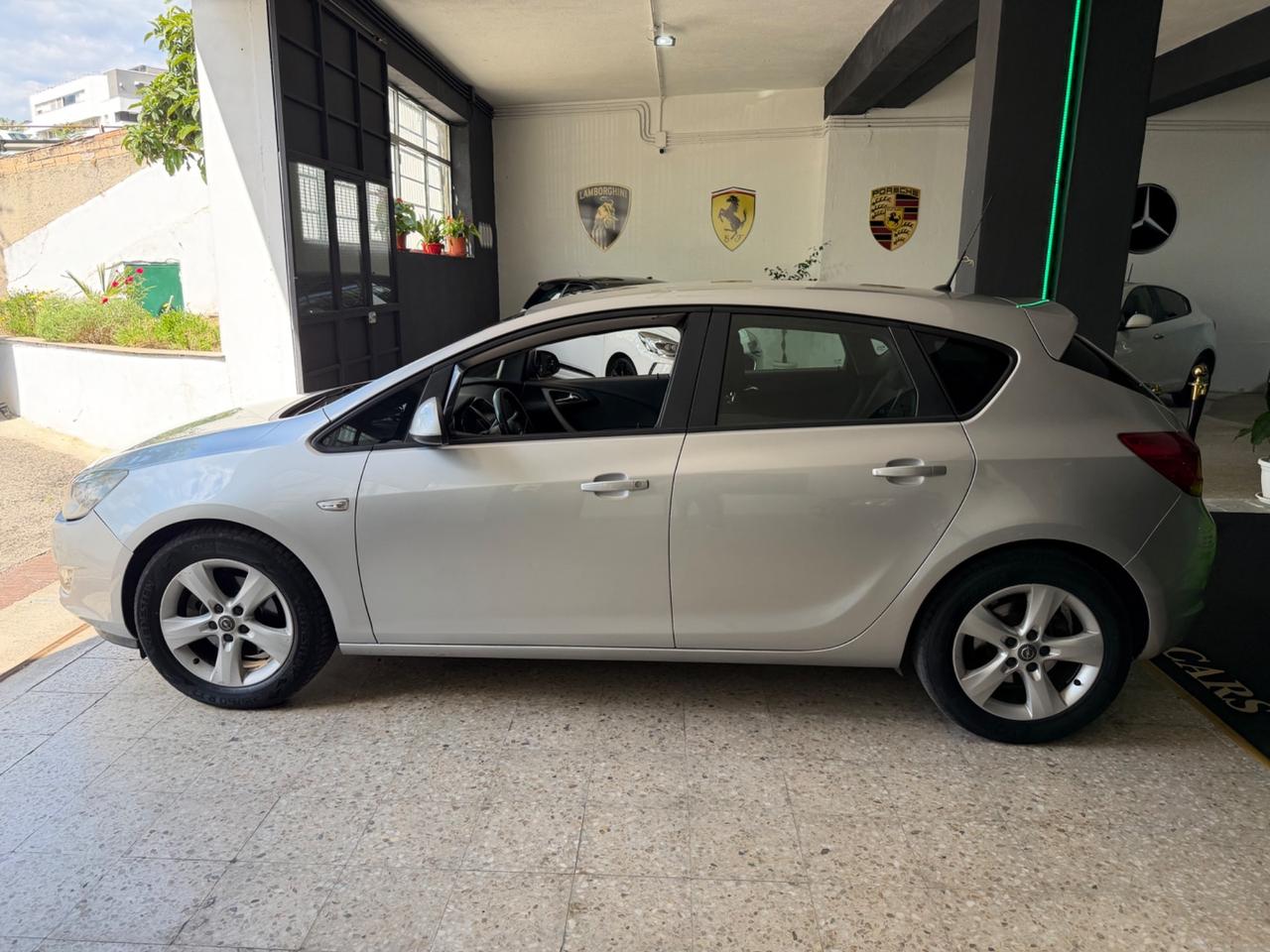 Opel Astra 1.7 CDTI 110CV 5 porte 2010