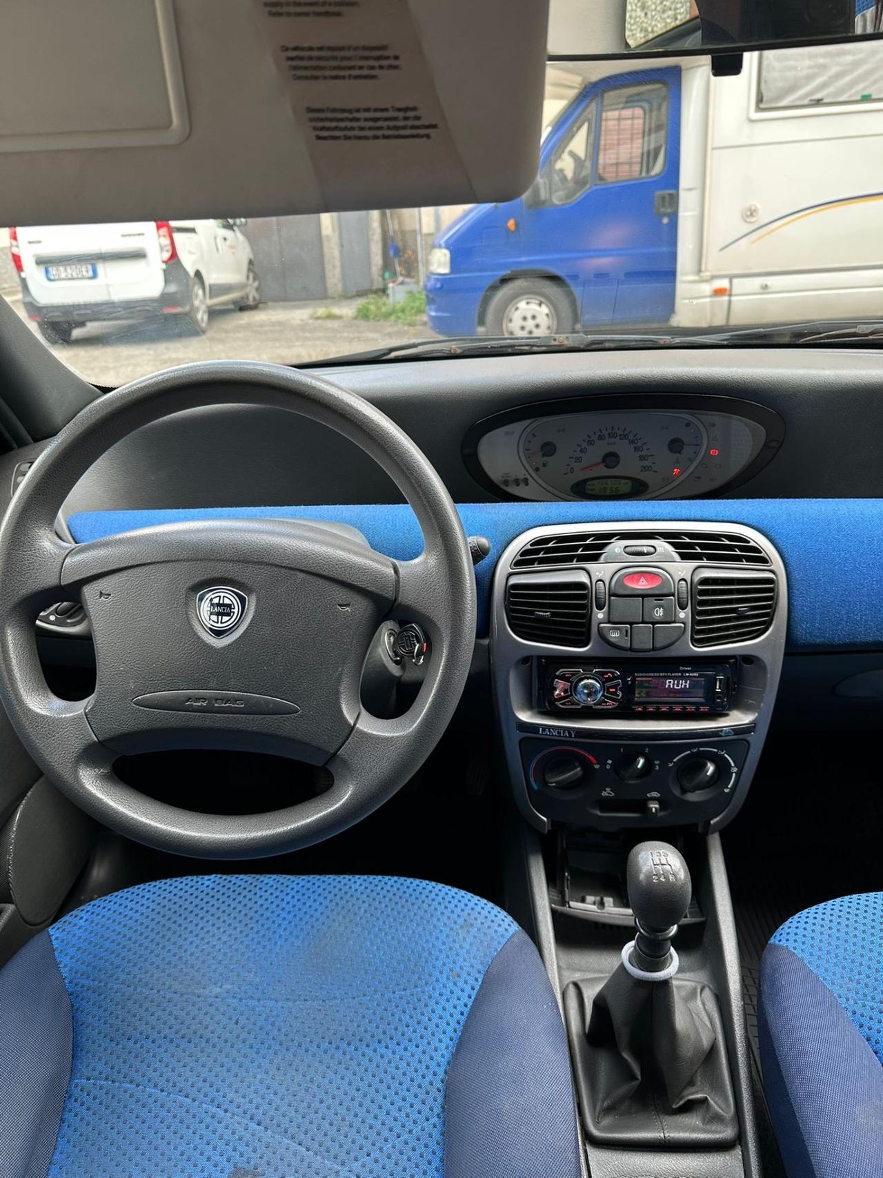 Lancia Y 1.2i cat Elefantino Blu