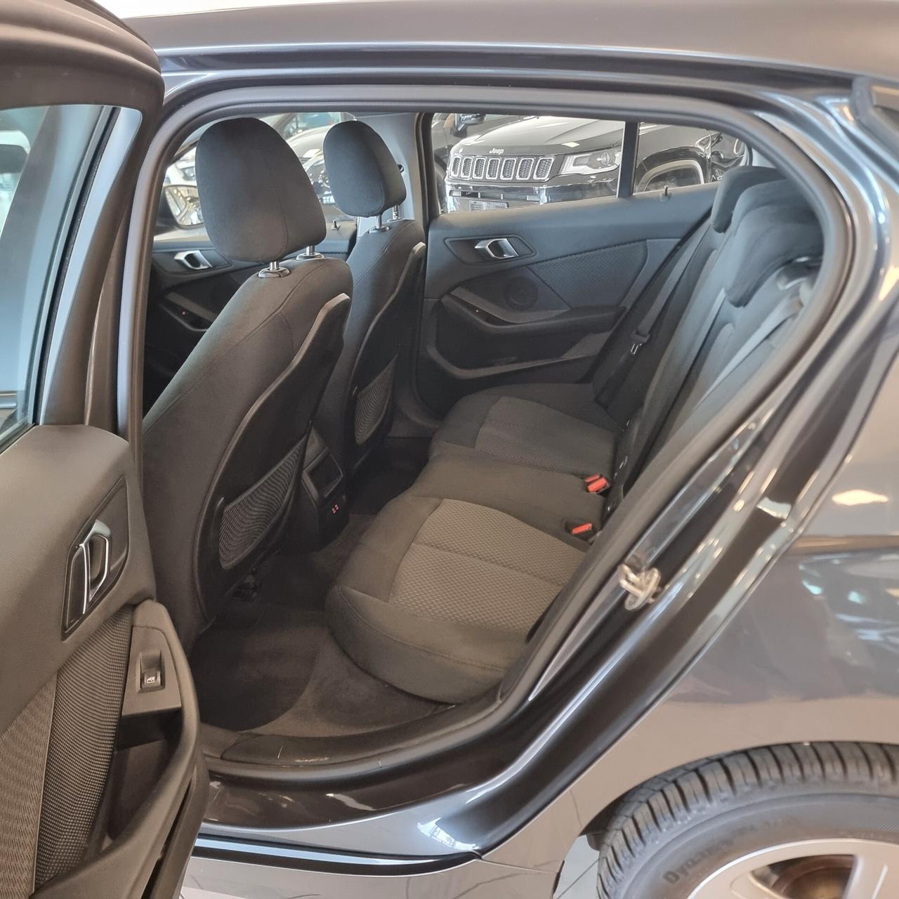 BMW SERIE 1 116d Business Advantage 1.5 115cv Auto Euro 6D