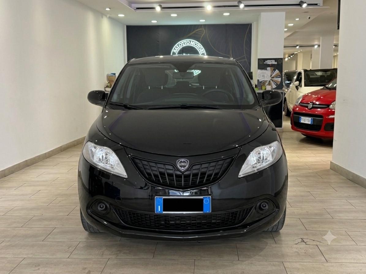 Lancia Ypsilon 1.0 Hybrid 69cv S&S Hybrid Gold my23