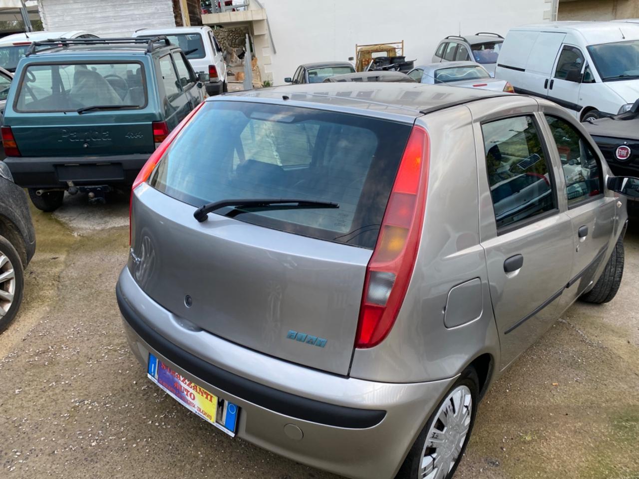 Fiat Punto 1.2i cat 5 porte CLIMA UNICOPRO2003