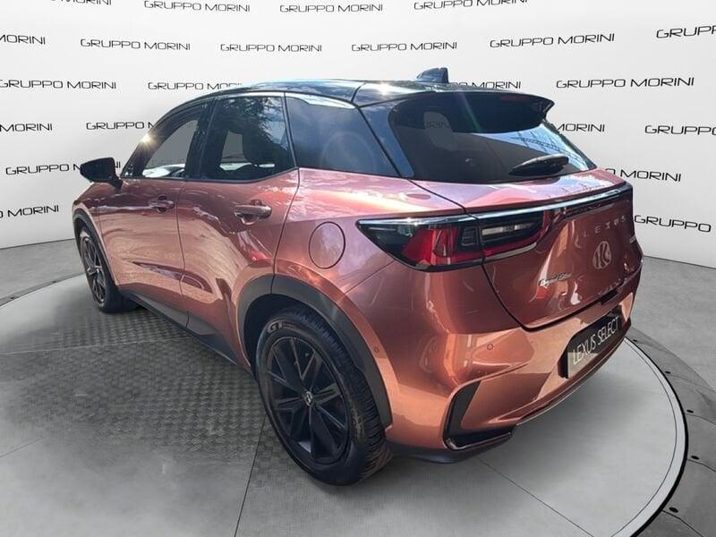 Lexus LBX Cool 2WD