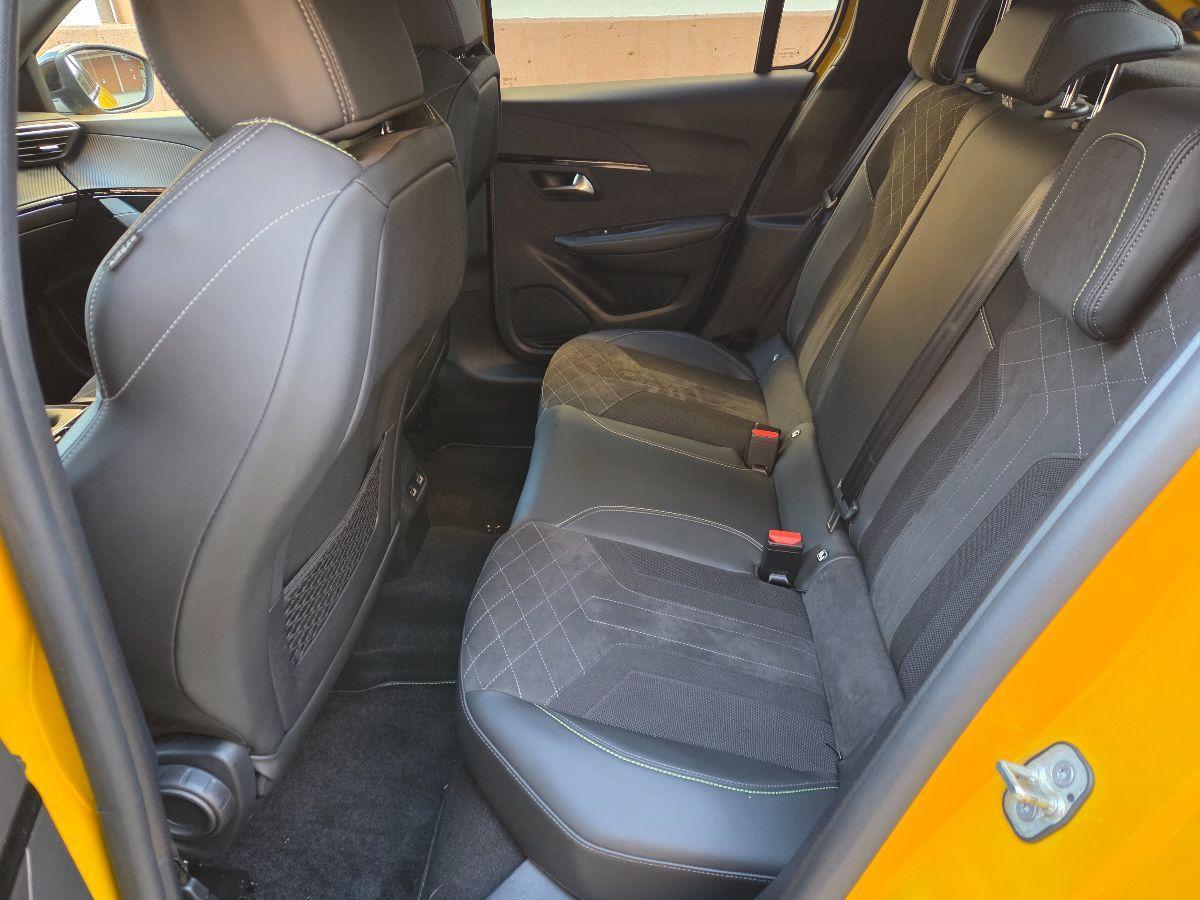 PEUGEOT - 208 - BlueHDi 100 S&S 5p. GT Line