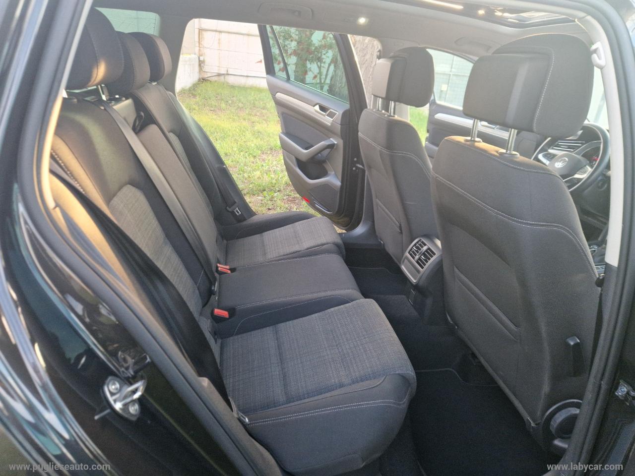 VOLKSWAGEN Passat Var. 2.0 TDI DSG Business TETTO
