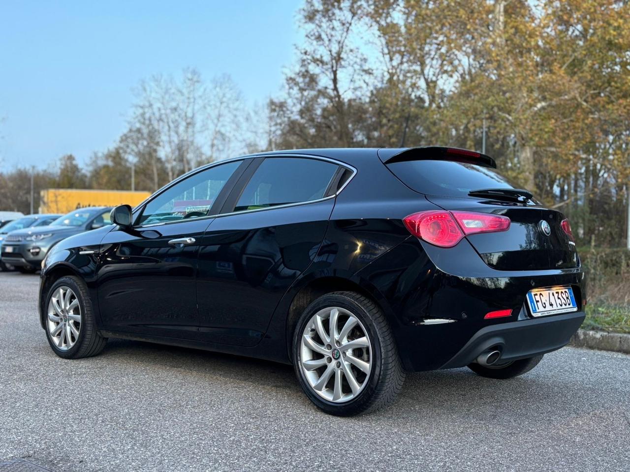 Alfa Romeo Giulietta 1.6 JTDm-2 120 CV Distinctive