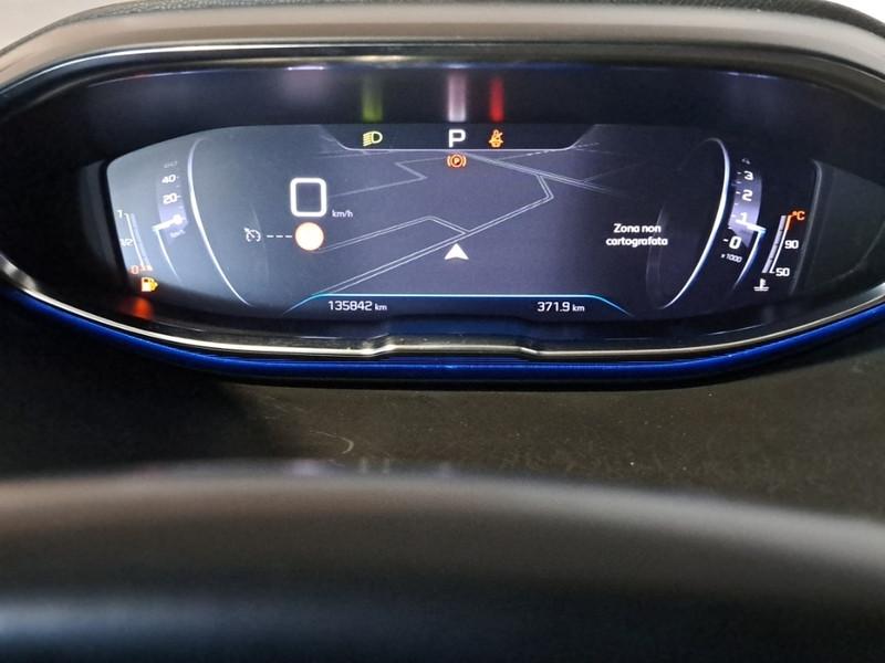 PEUGEOT 3008 BlueHDI 130 EAT8 S/S Allure Pack