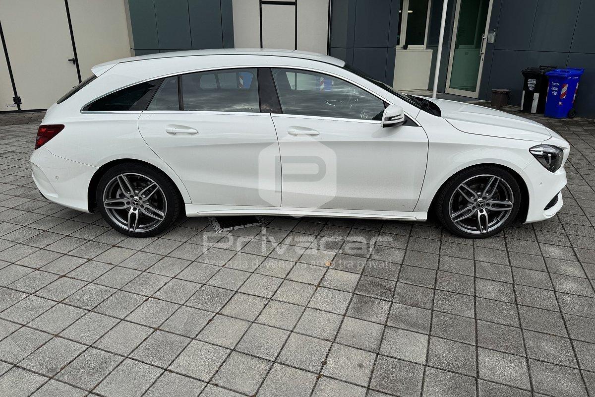 MERCEDES CLA 180 Premium