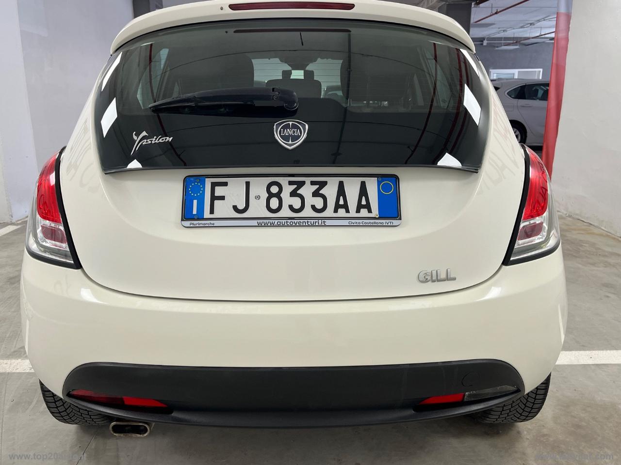 LANCIA Ypsilon 1.2 69 CV 5p. Silver