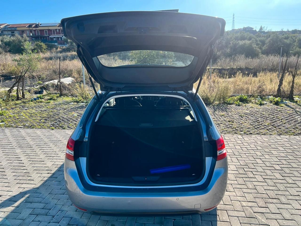 Peugeot 308 1.36HDI FULLOPTIONAL NUOVA 2017