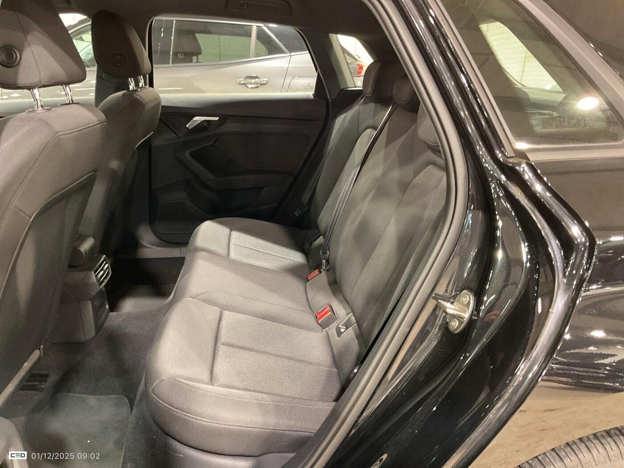 Audi A3 SPORTBACK 30 TDI 115CV 6M. BUSINESS ( COCKPIT - FARI LED PDC NAVI )