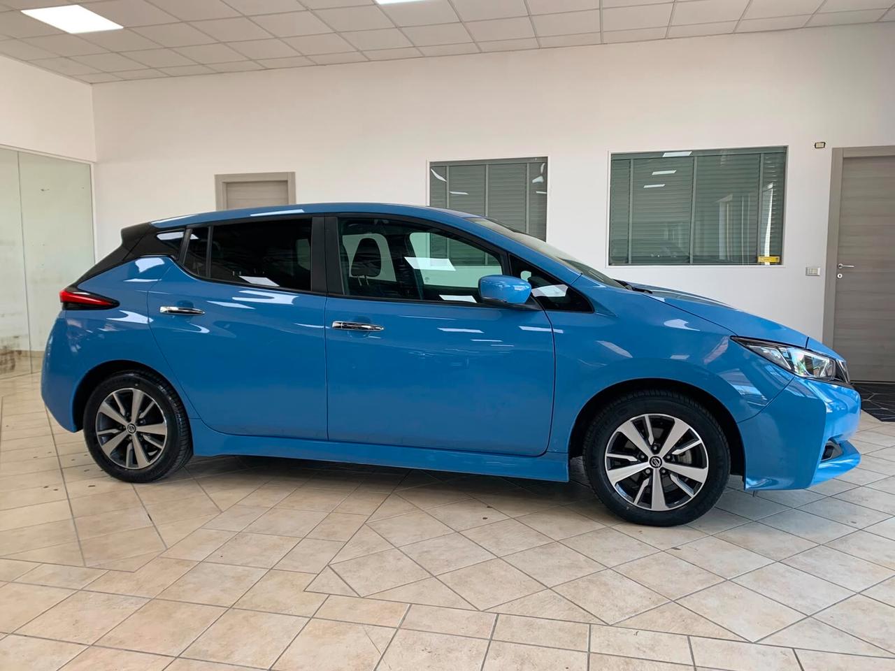 Nissan Leaf Acenta 40kWh 150cv *IVA DEDUCIBILE*