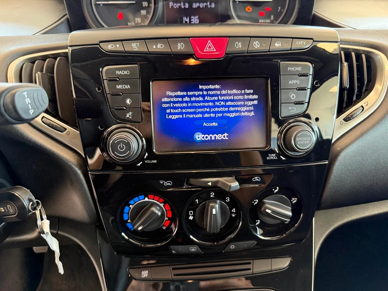 Lancia Ypsilon 1.0 Hybrid Ecochic Gold 5 porte S&S Firefly