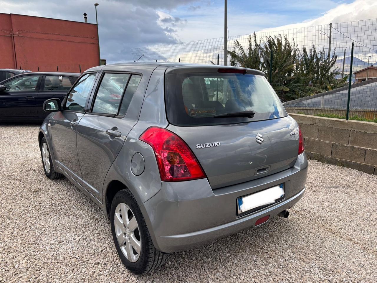 Suzuki Swift 1.3 DDiS DPF 5p. GL