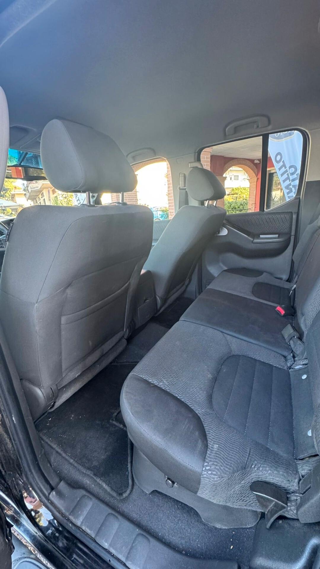Navara 2.5 dCi 190CV 4 porte Double Cab LE pick-up lungo lunga cabina