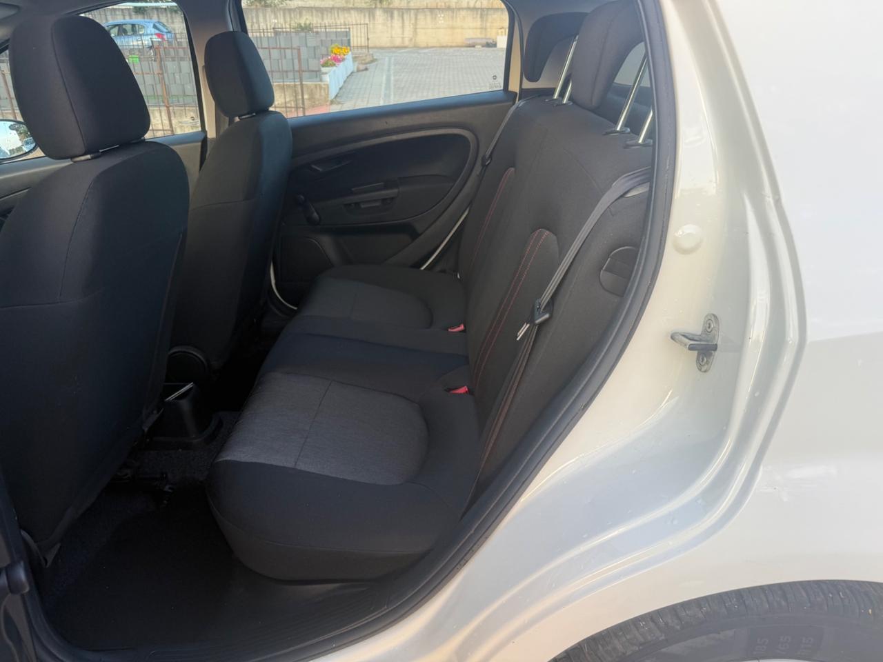 Fiat Punto 1.3 MJT II 75 CV 5 porte