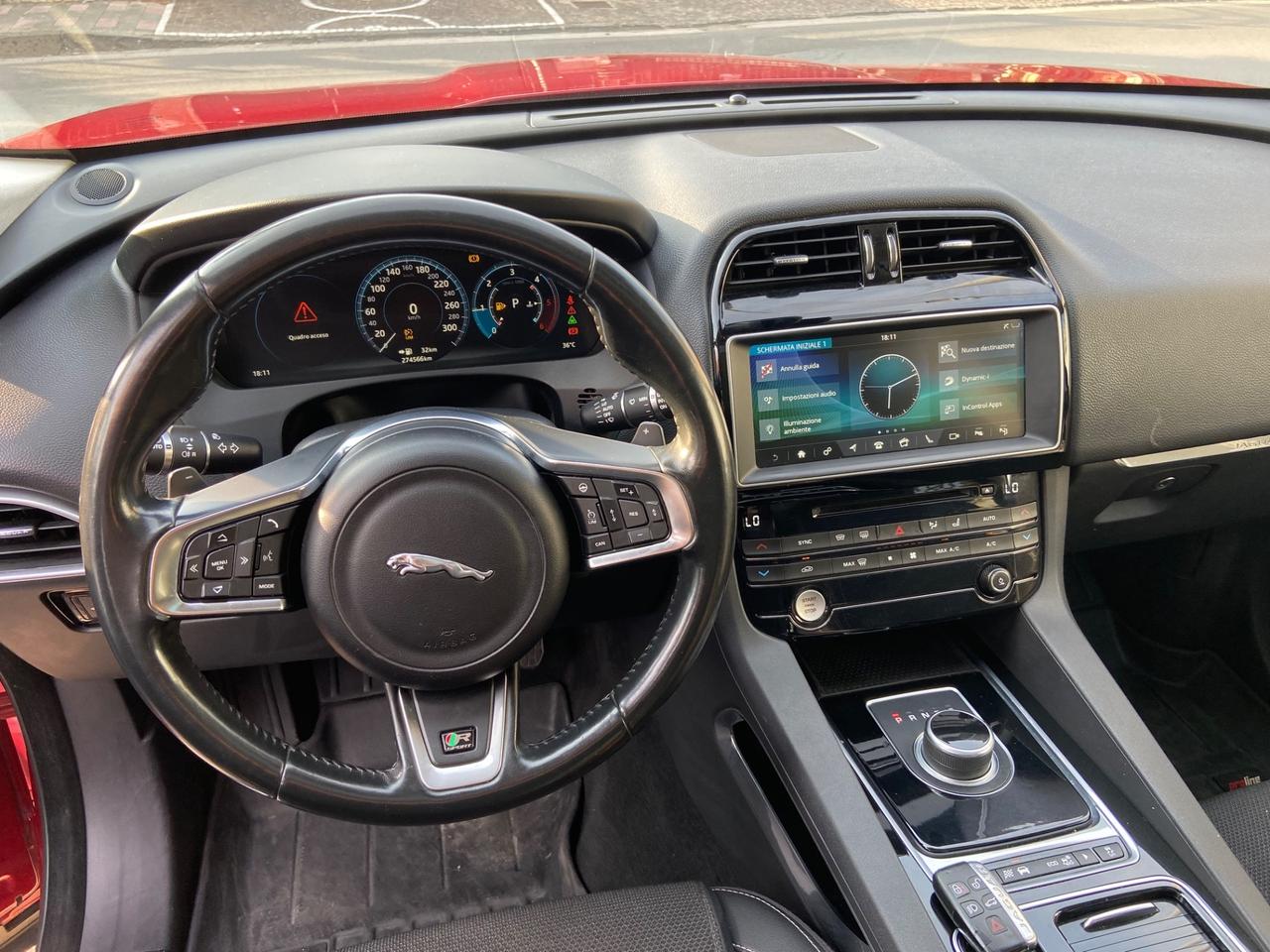 Jaguar F-Pace 2.0 D 180 CV Pure AUTOMATICO
