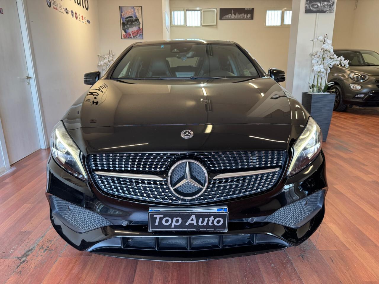 MERCEDES-BENZ A 180 d PREMIUM AMG - 2018
