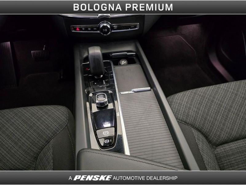 Volvo XC60 B5 (d) AWD automatico Core