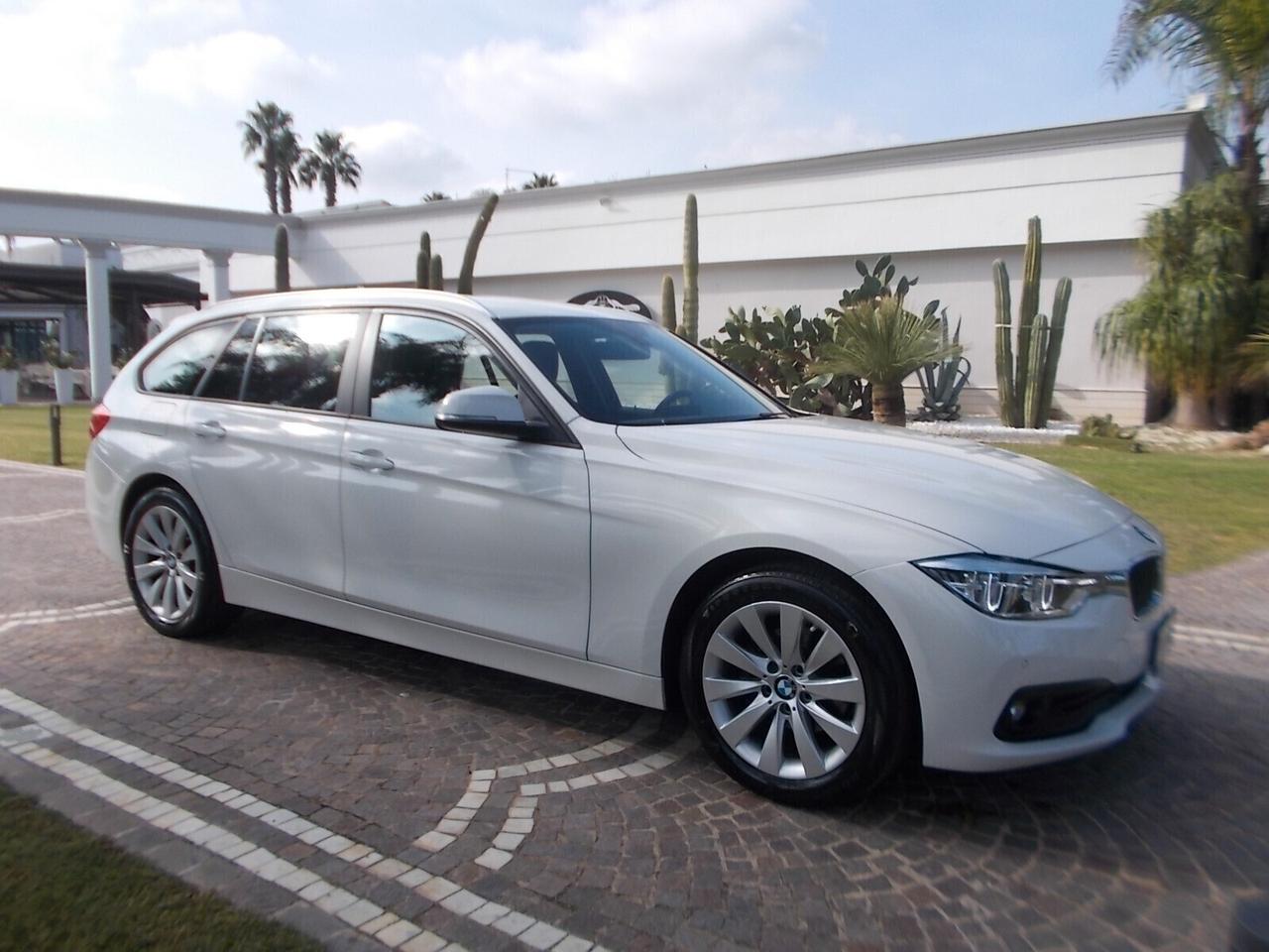 Bmw 318d Touring 150cv Aut. *FULL OPT.* da VETRINA