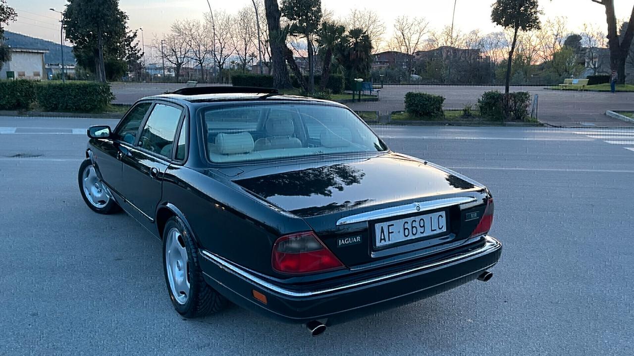 Jaguar XJR 4.0 325 cv con tetto apribile 1996 full