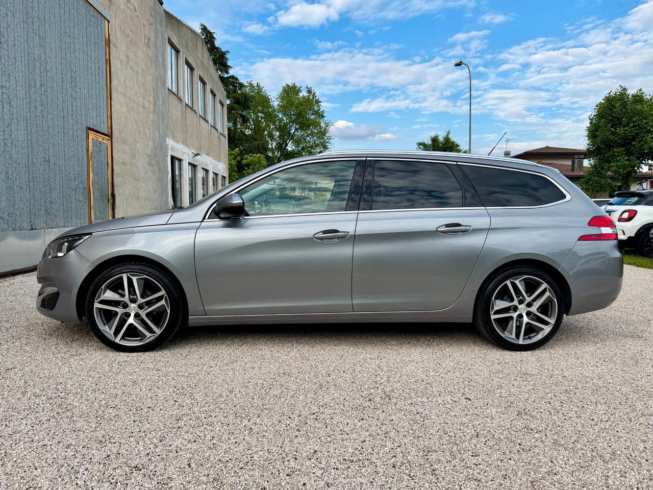Peugeot 308 1.6 Blue-HDI Allure 120cv | UNICO PROPRIETARIO