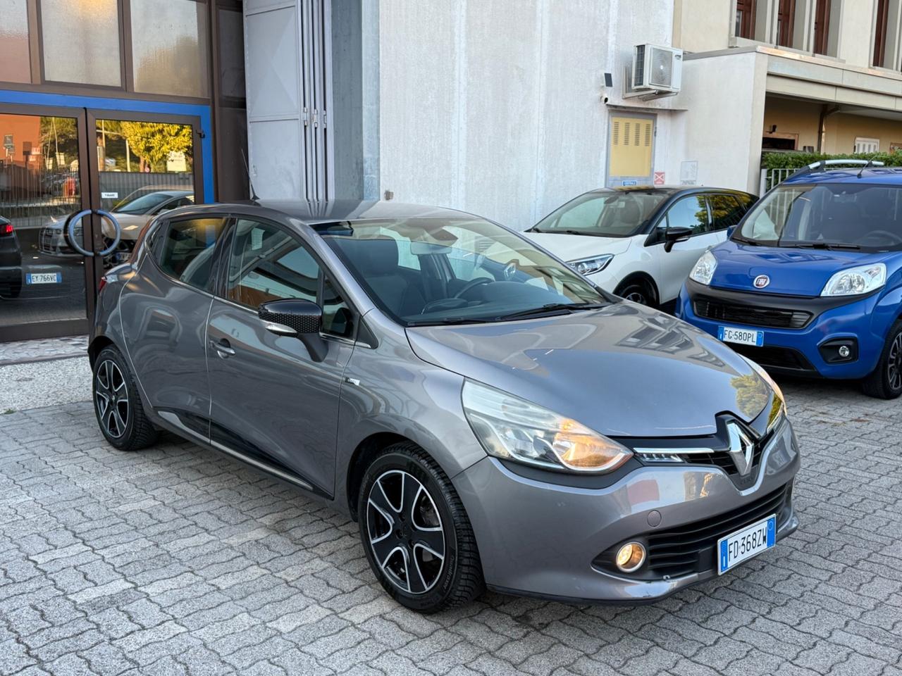 Renault Clio TURBO 12V 90CV Start&Stop 5 porte Energy Intens