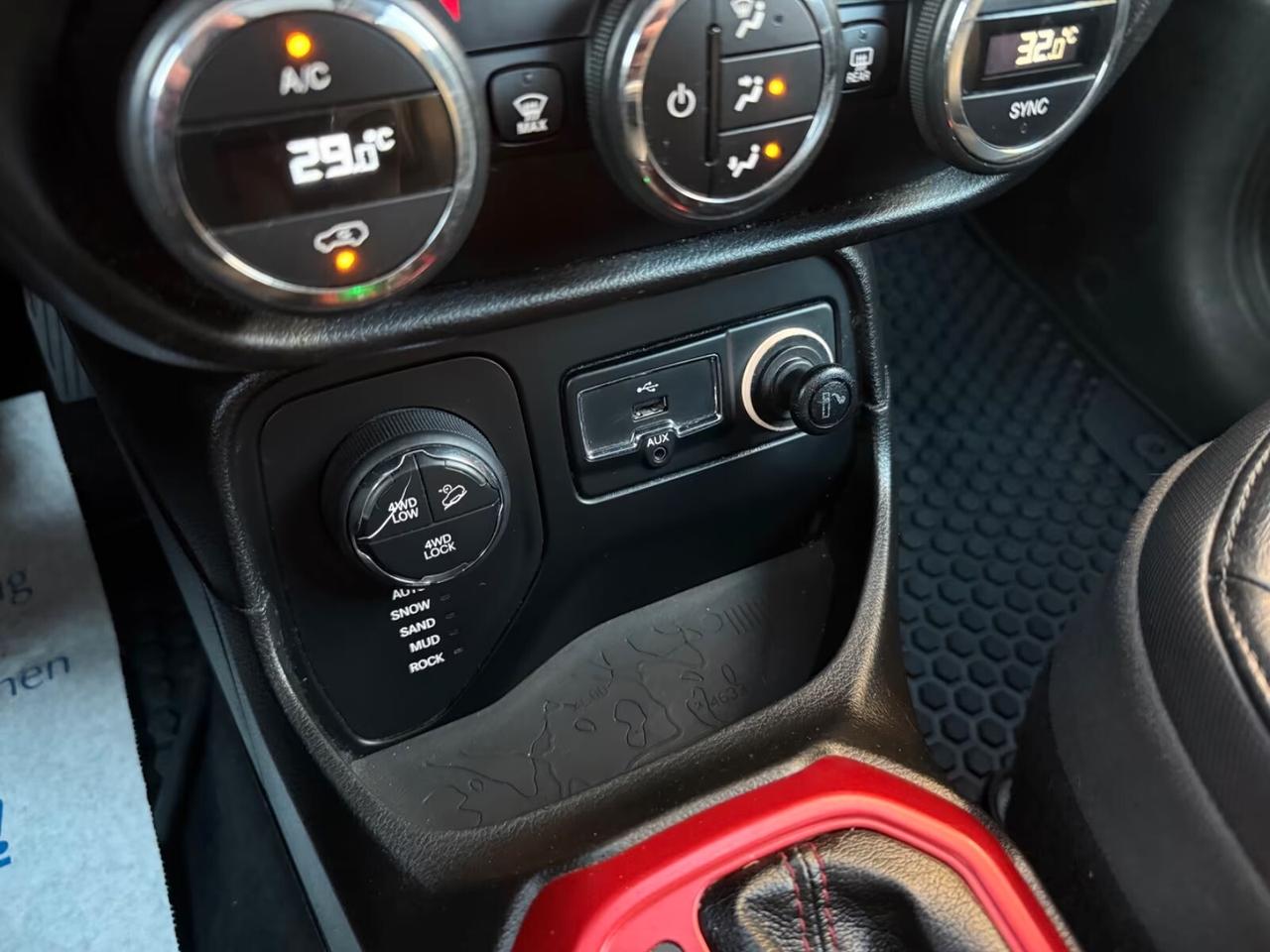 Jeep Renegade 2.0 Mjt 170CV 4WD Active Drive Low Trailhawk