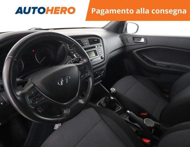 HYUNDAI i20 1.2 84 CV 5 porte Blackline