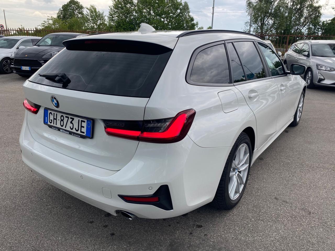 Bmw 320d 48V xDrive Touring Business Advantage