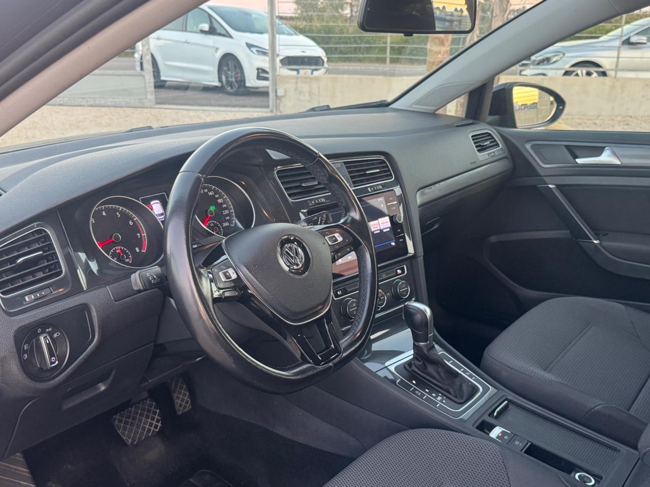 Volkswagen Golf 1.5 TSI 130 CV EVO DSG 5p. Business BlueMotion