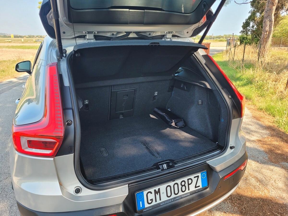 Volvo XC40 B3 automatico Core