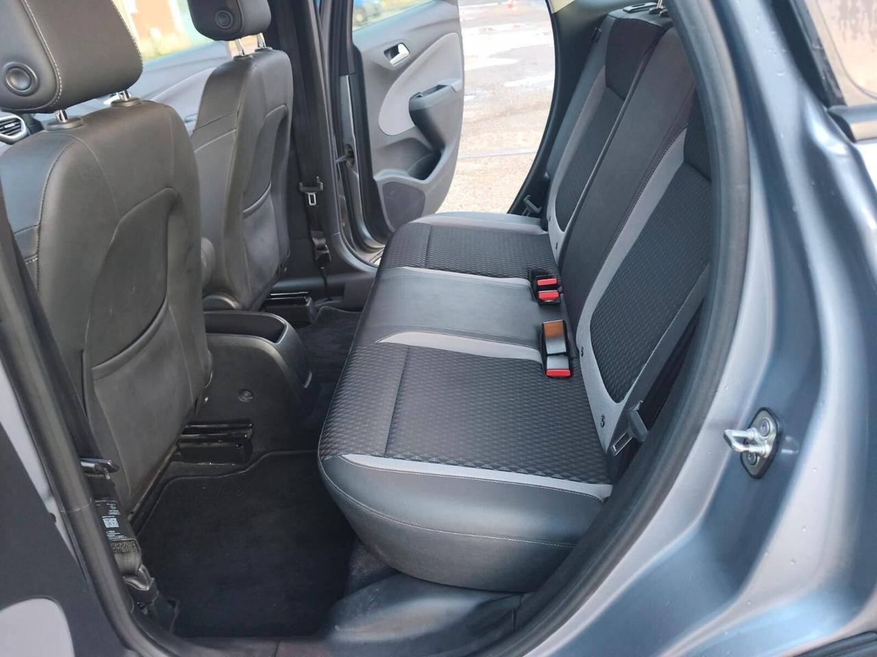 Opel Crossland X 2020---1.2 Benzina Neopatentati