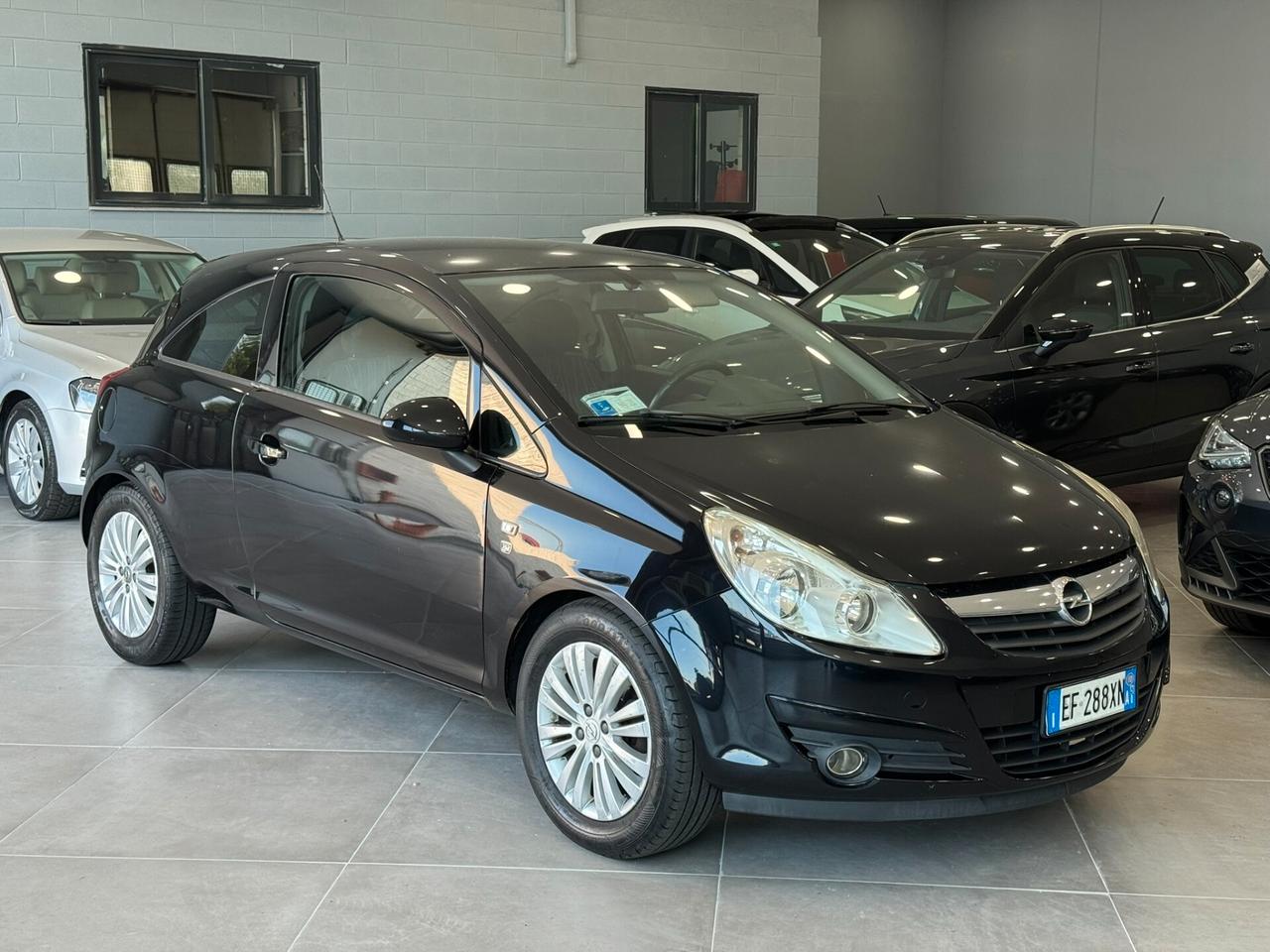 Opel Corsa 1.2 3 porte Edition