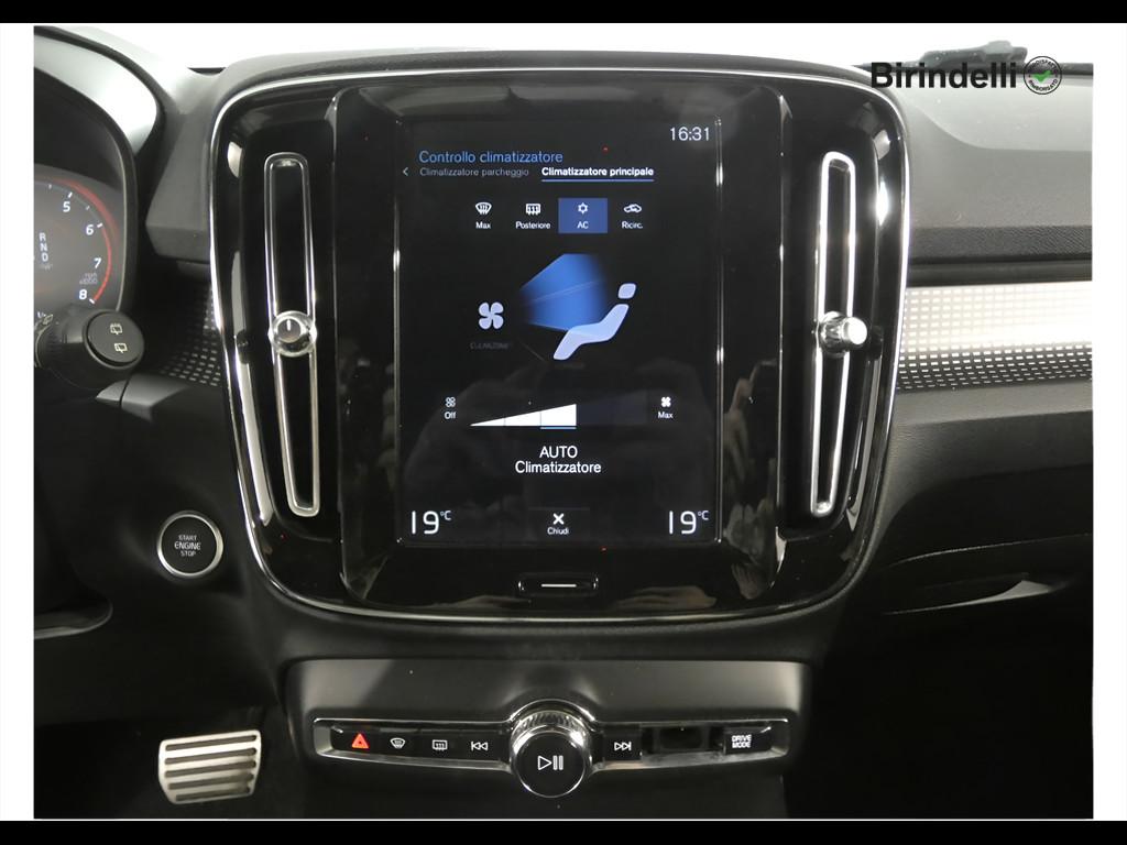 VOLVO XC40 (2017-->) - XC40 T4 Geartronic R-design