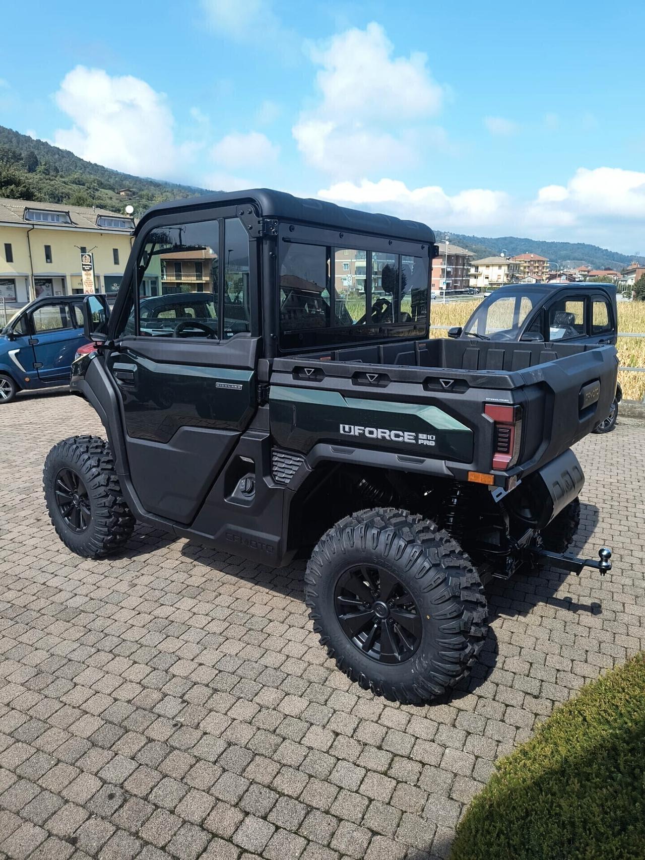 CFMOTO UFORCE 1000 PRO HIGHLAND