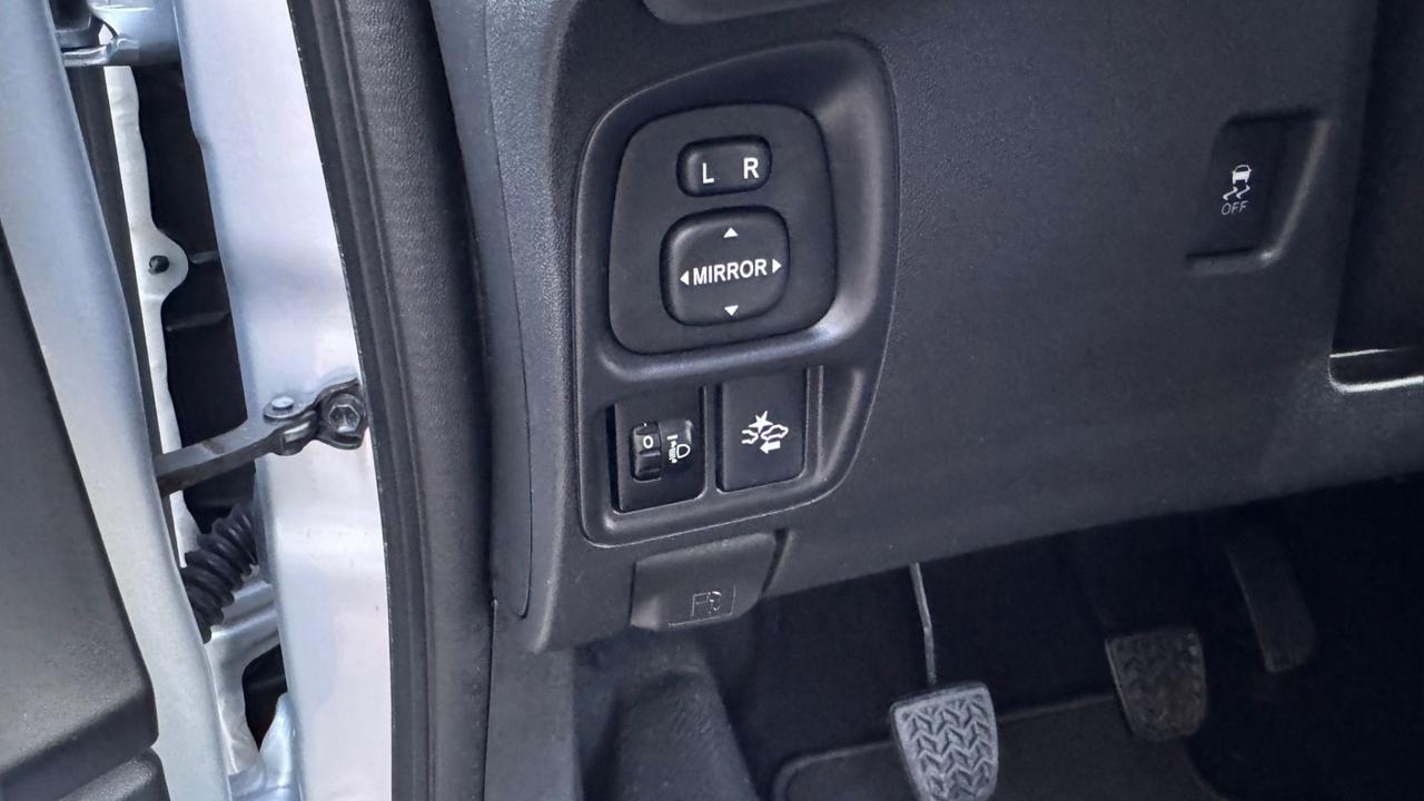 Toyota Aygo Connect 1.0 VVT-i 72 CV 5 porte x-cool MMT