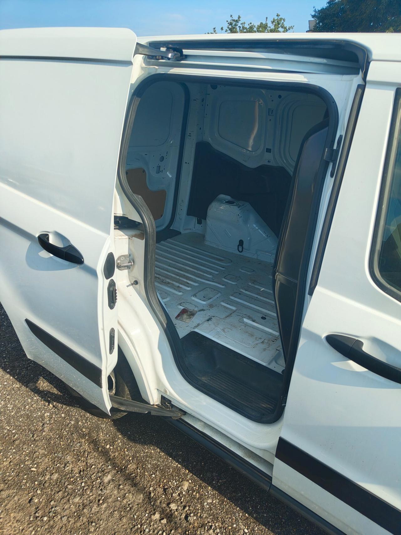 Ford Transit Courier 1.5 TDCi 75CV Van Entry