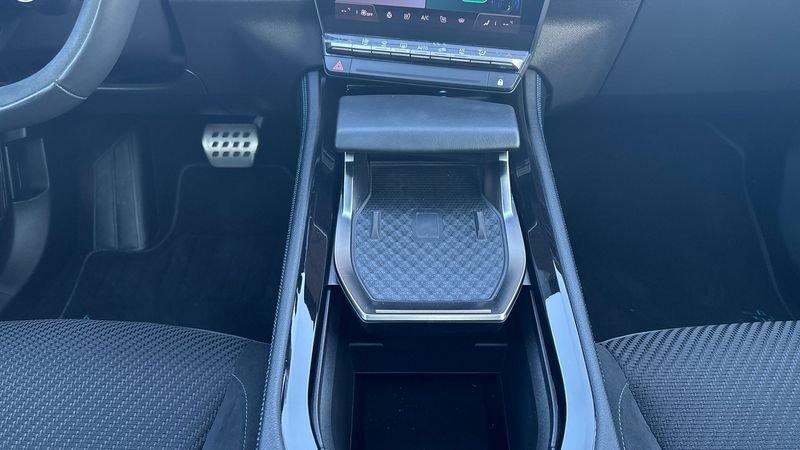 Renault Austral 2023 1.2 E-Tech full hybrid 200cv Iconic Esprit