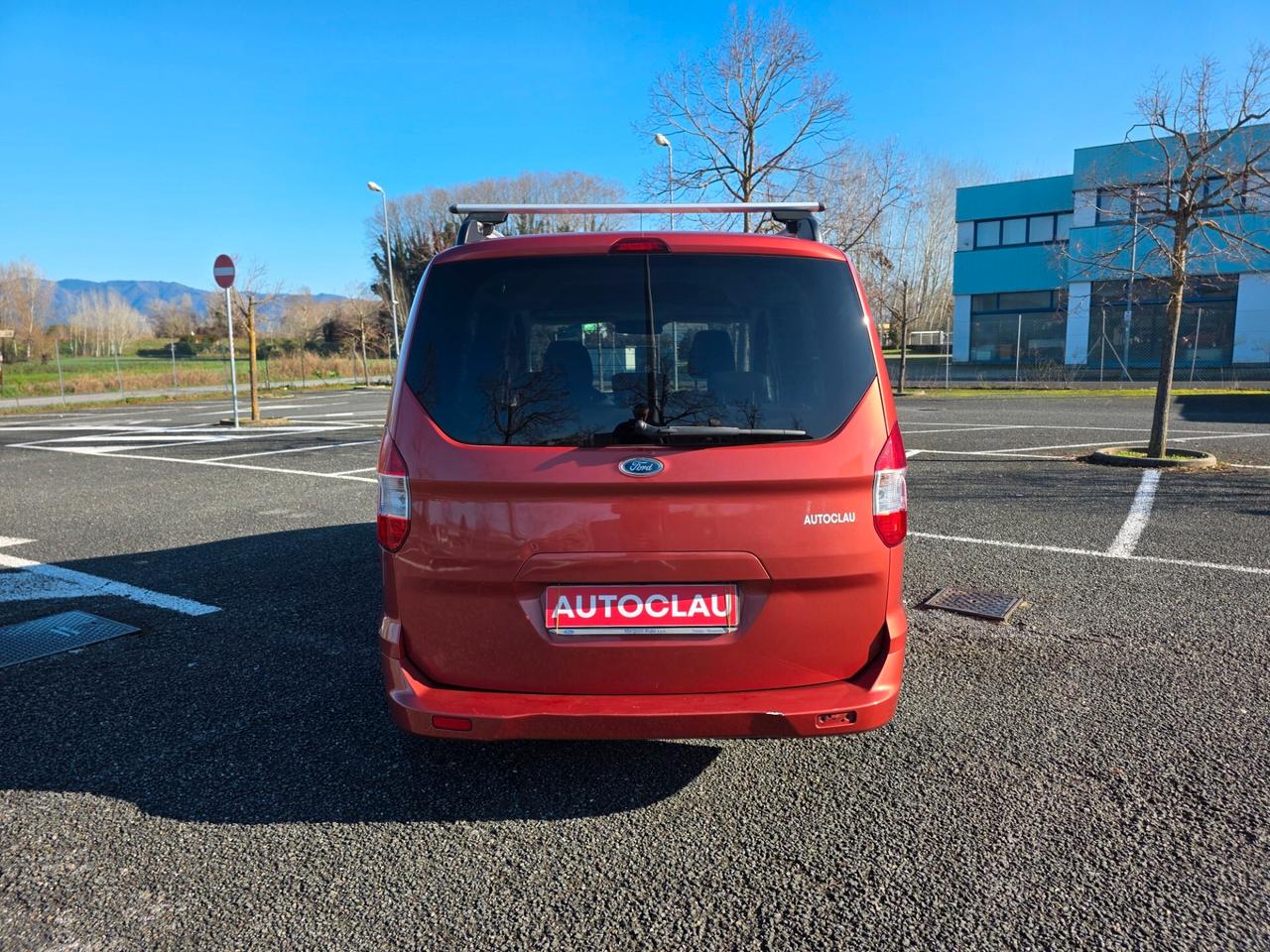 Ford Tourneo Courier 1.6 TDCI 95 CV Plus