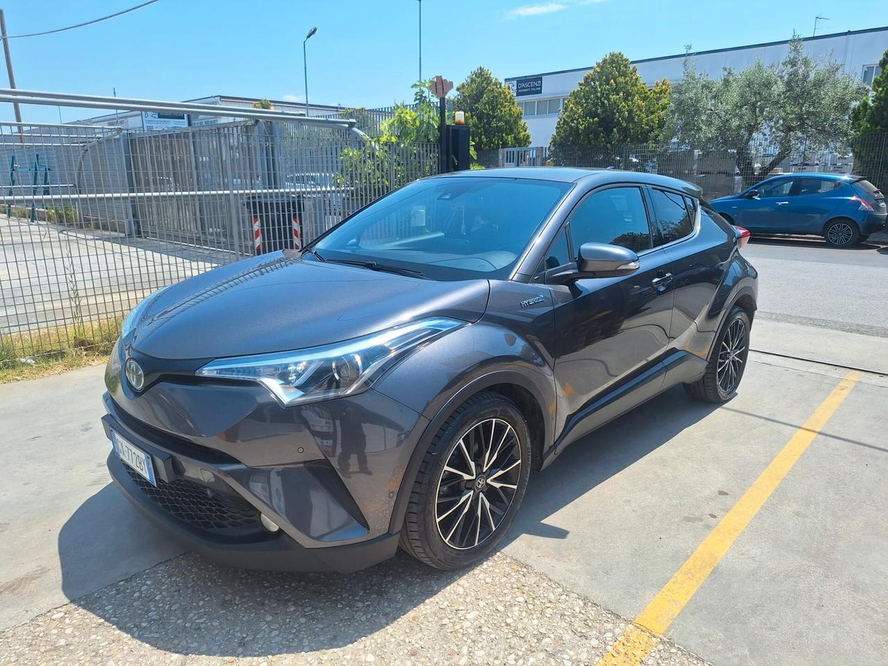 Toyota C-HR 1.8 Hybrid E-CVT Lounge