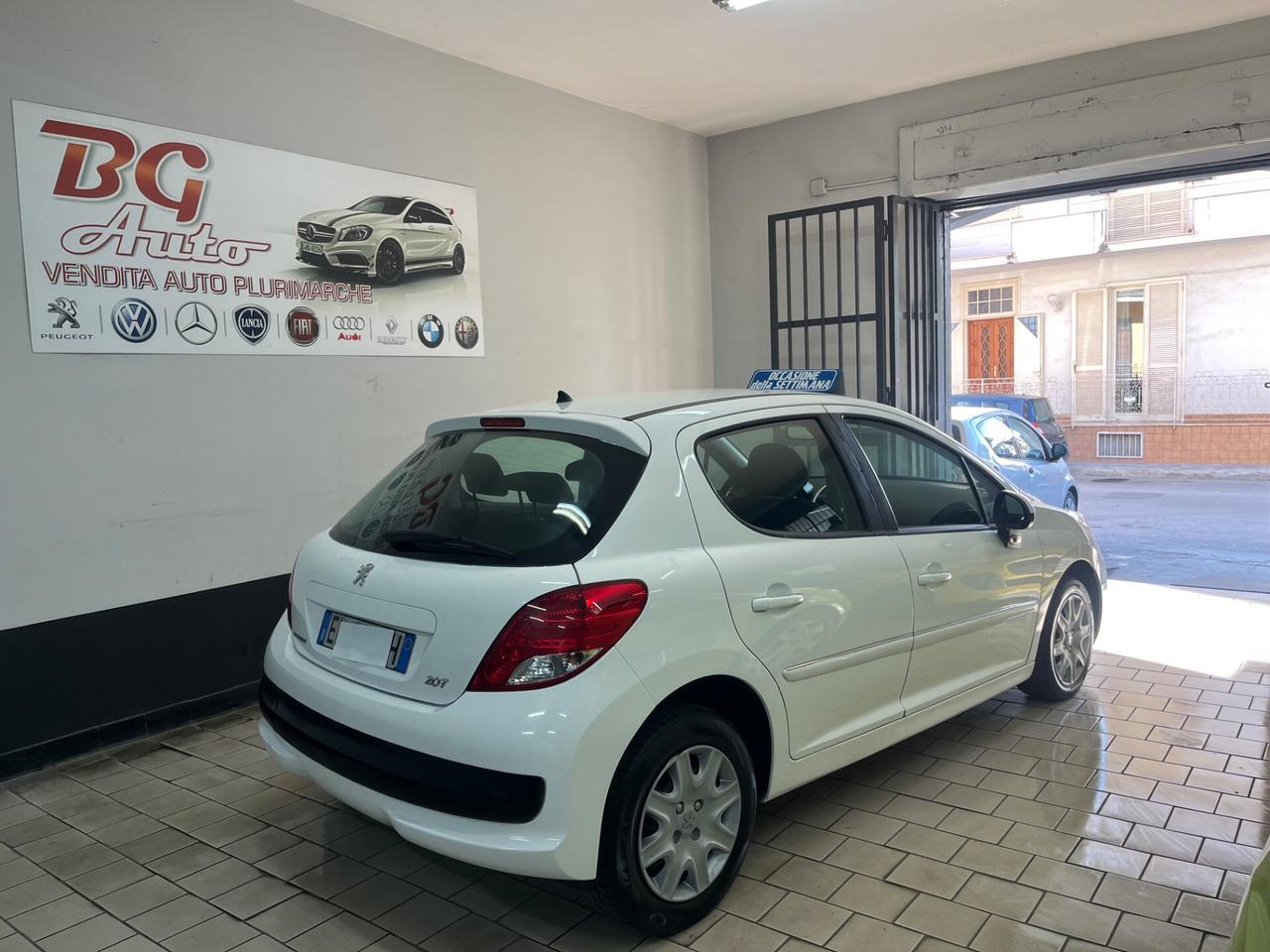 Peugeot 207 1.4 HDi 70CV 5p. 2012