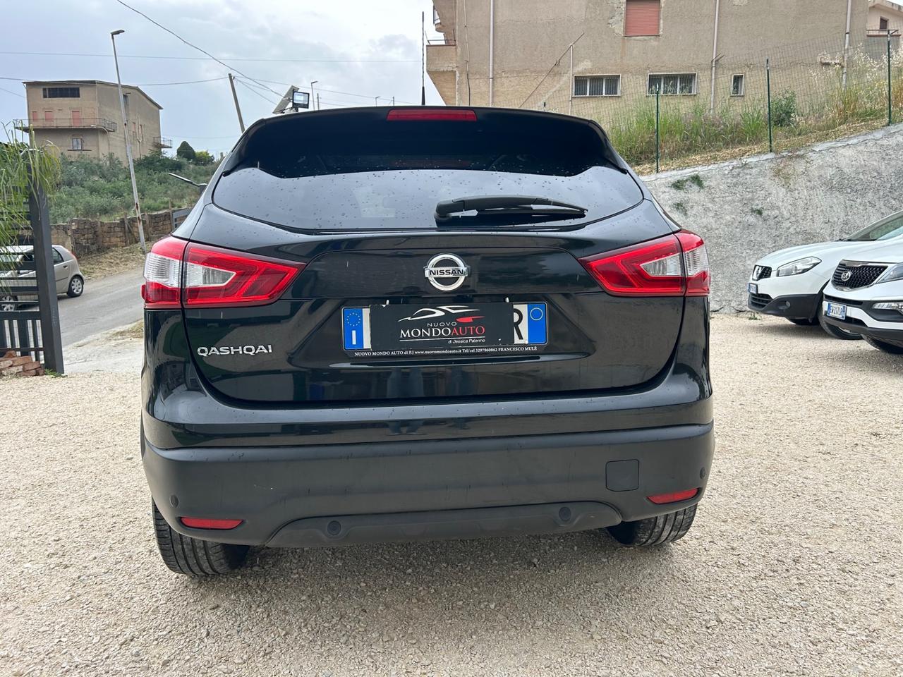 Nissan Qashqai 1.5 dCi N-Connecta