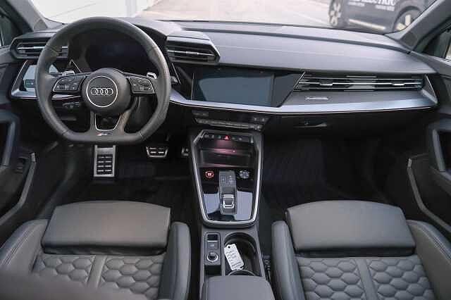 Audi A3 RS 3 SPB TFSI quattro S tronic